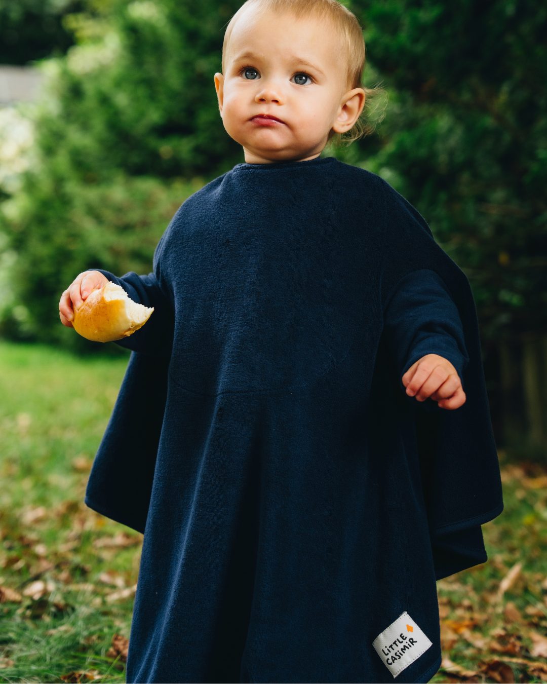BLACK MONTH: Boo Lätzchen - Midnight Blue