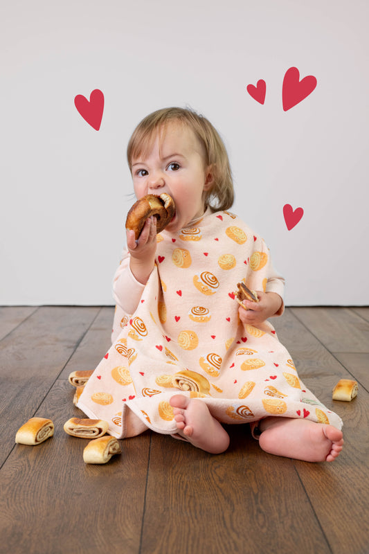 LIMITED EDITION “Boo“ Lätzchen – Cinnamon Roll